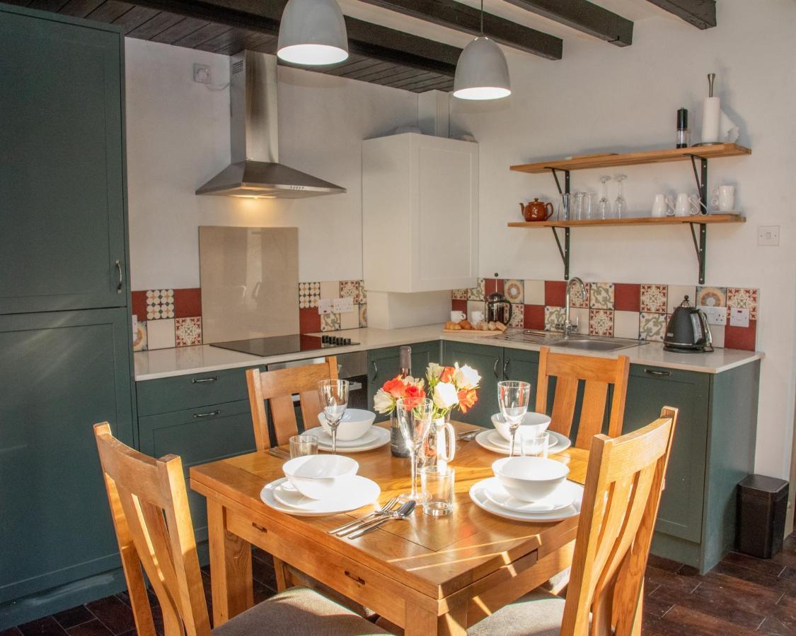 Work And Relax - Fast Wifi, Fireplace & Near Pub Newton Aycliffe Exterior foto